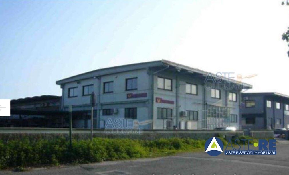 Vendita Quadrivani, Bientina Vendita Quadrivani, Bientina foto