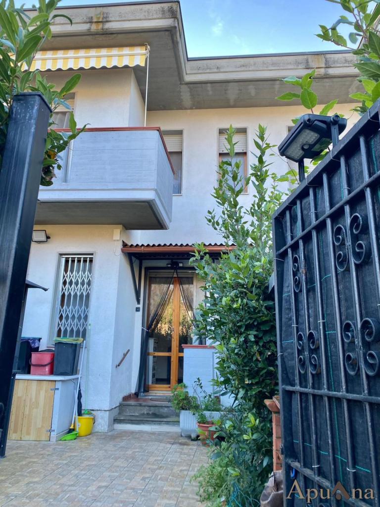 Vendita Villa, Massa foto