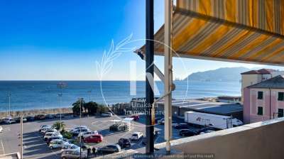Vendita Pentavani, Savona