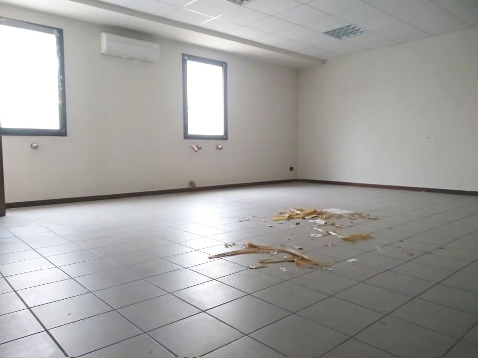 Vendita Monovano, Paitone foto