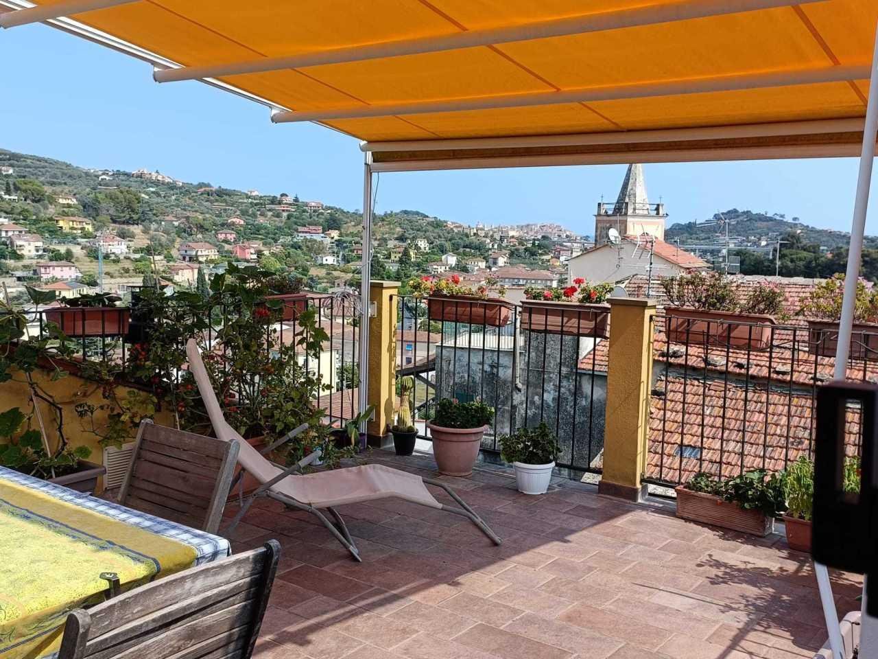Vendita Quadrivani, Imperia foto