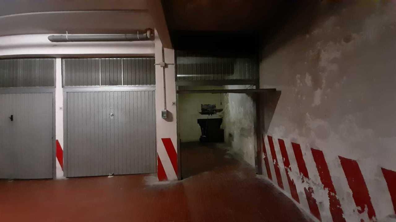 Affitto Box , Genova foto