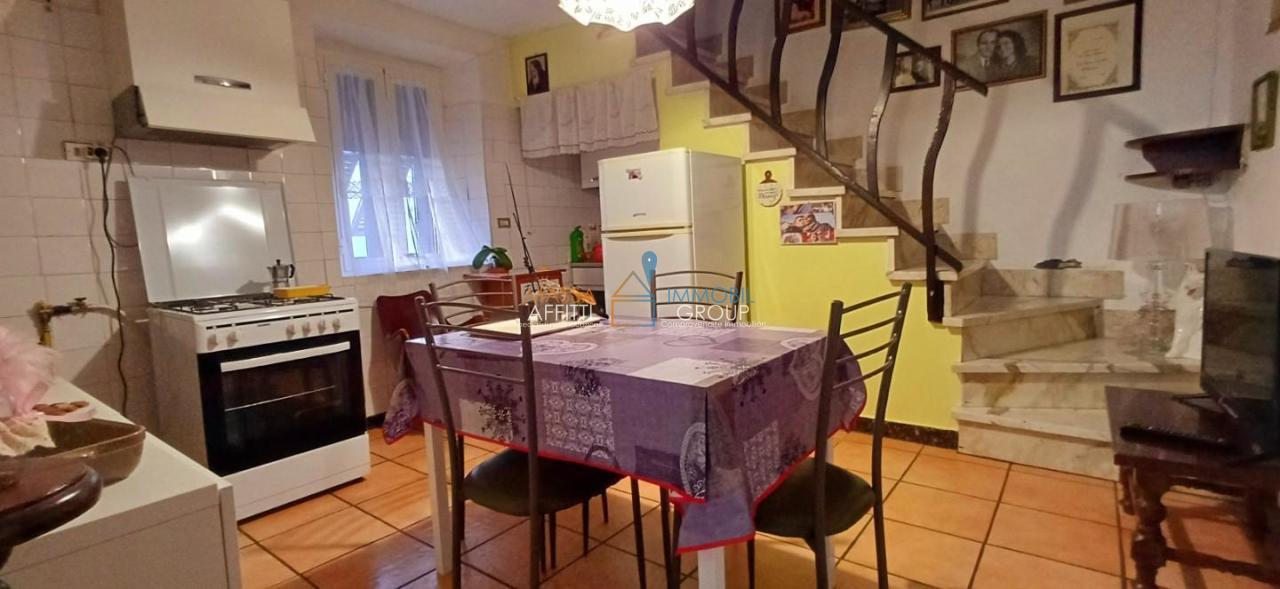 Vendita Pentavani, Massa foto