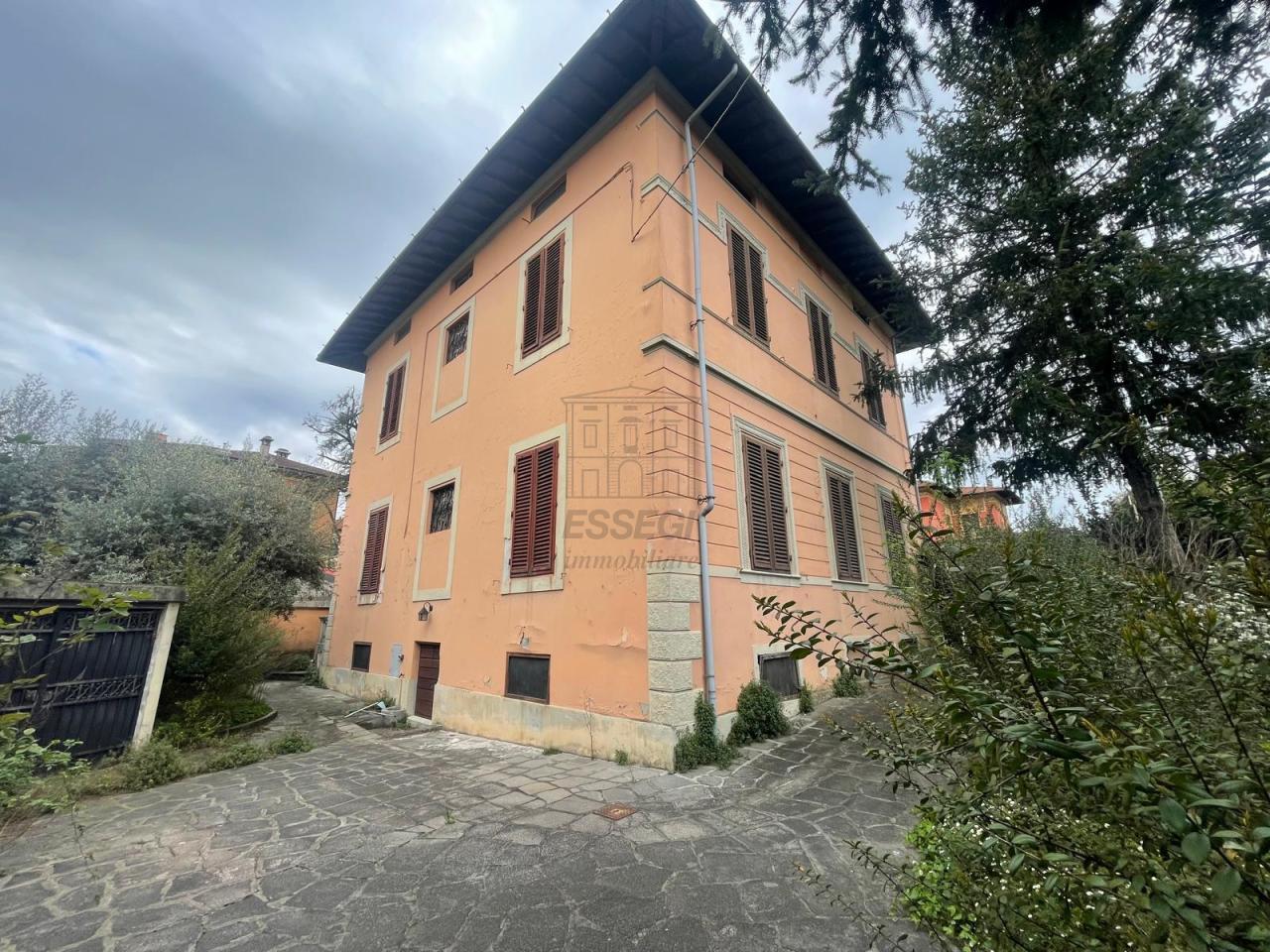 Vendita Case, Lucca foto