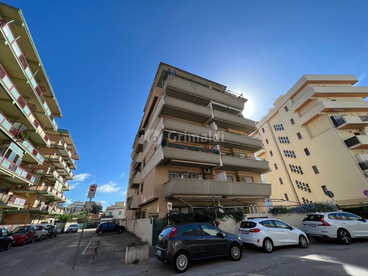 Vendita Bivani, Nettuno foto