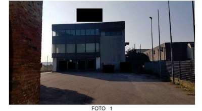 Sale Multivani, Este