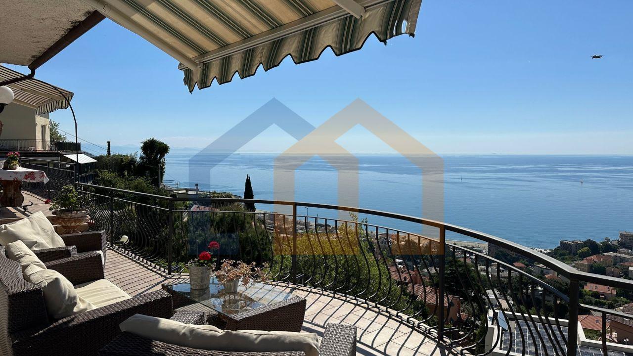 Vendita Ville, Albissola Marina foto