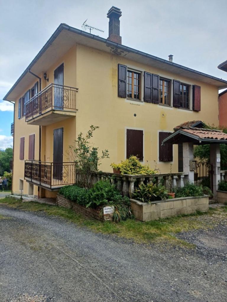 Vendita Pentavani, Fornovo di Taro foto