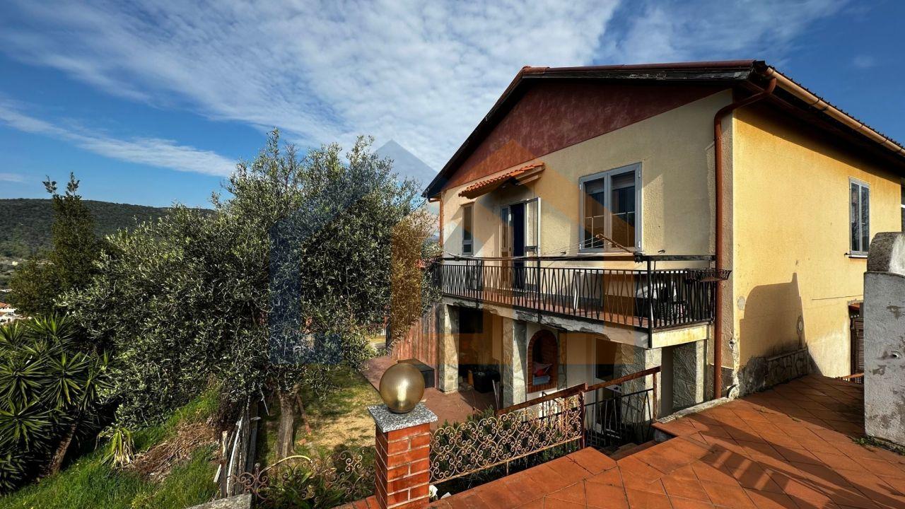 Vendita Multivani, Noli Vendita Multivani, Noli foto