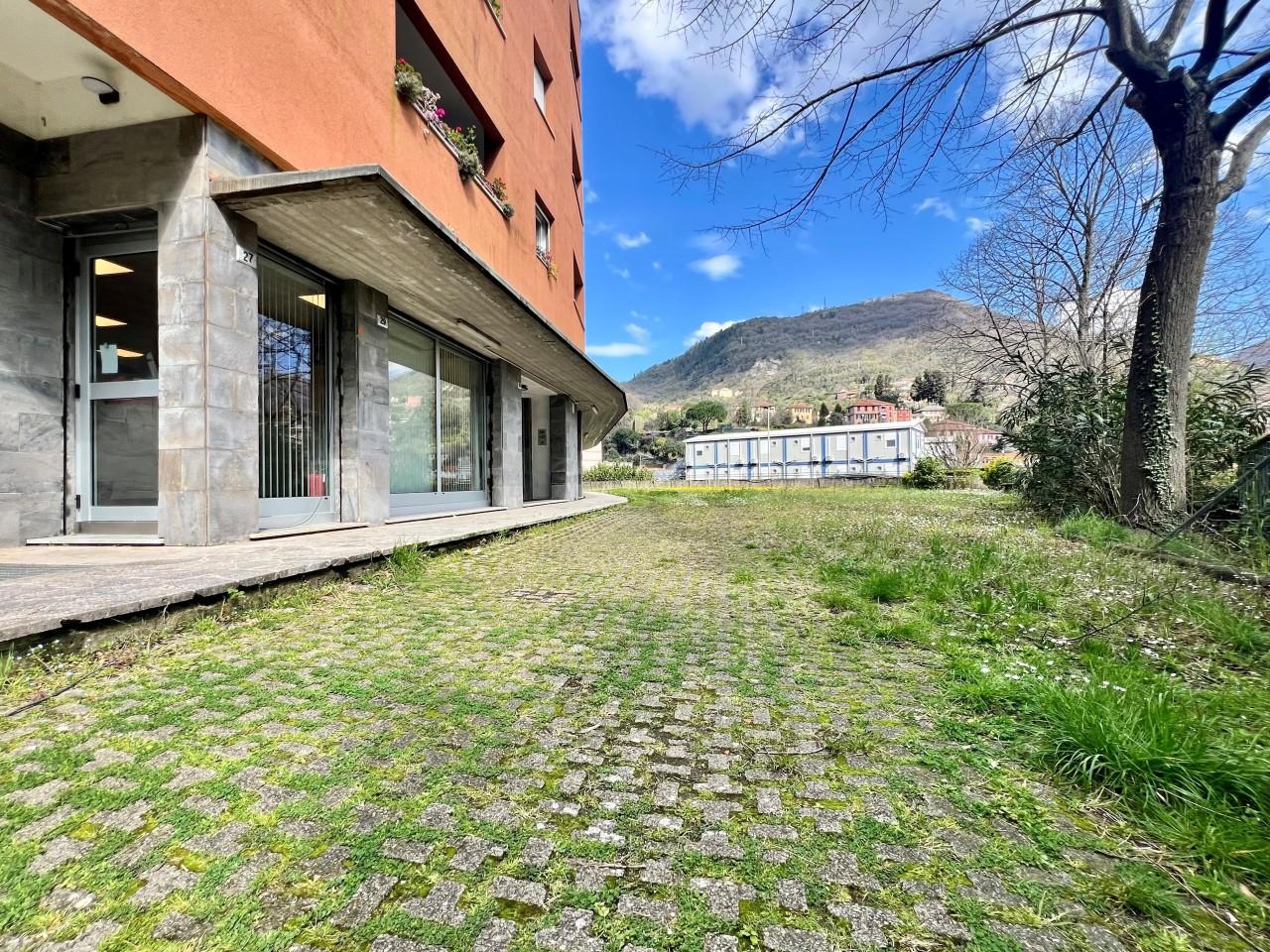 Vendita Esavani, Genova foto