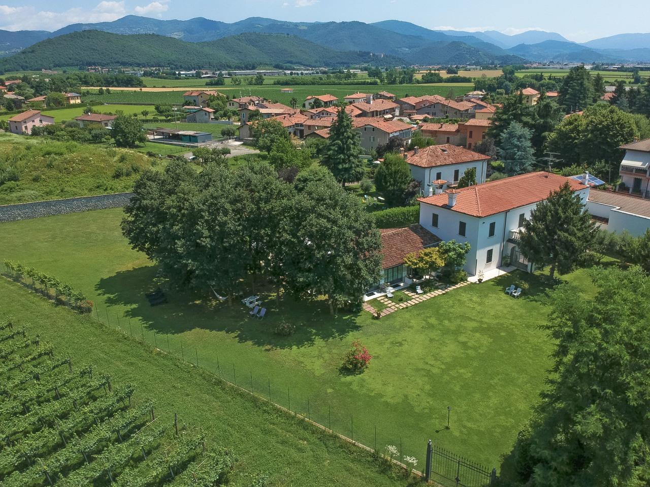 Vendita Ville, Passirano foto