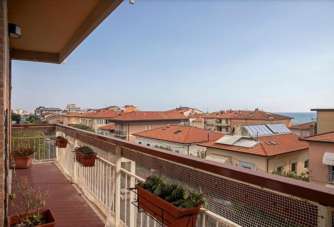 Affitto Quadrivani, Camaiore Affitto Quadrivani, Camaiore