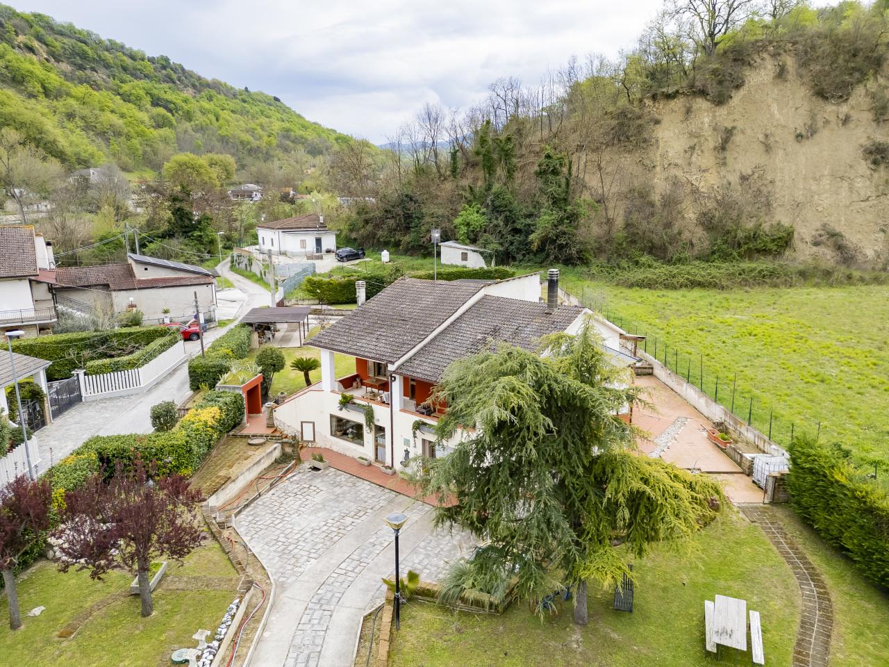 Vendita Eptavani, Manoppello foto
