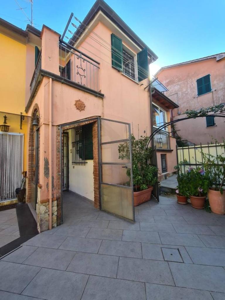 Vendita Esavani, Sarzana foto