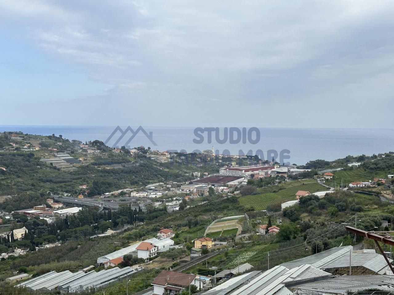 Vendita Quadrivani, Sanremo foto