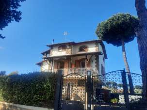 Vendita Pentavani, Colonna Vendita Pentavani, Colonna