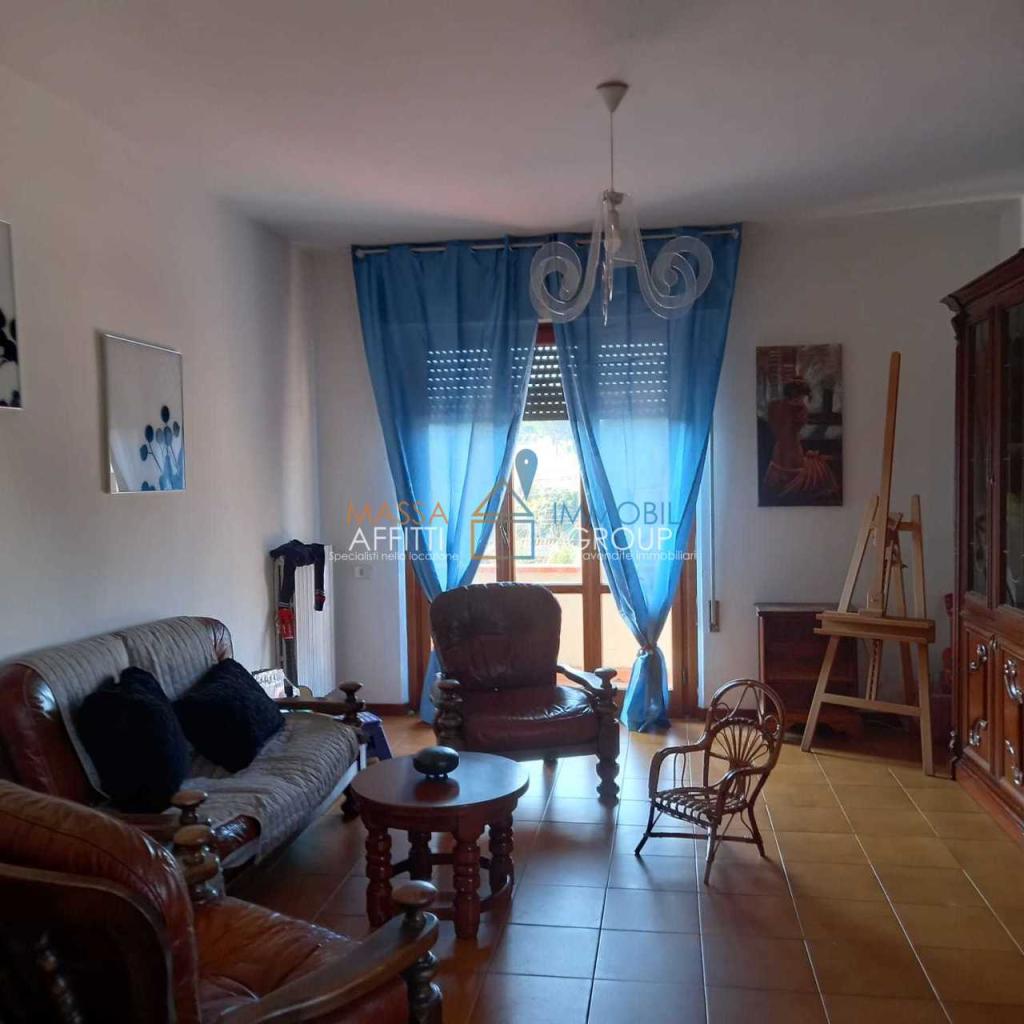 Affitto Esavani, Massa foto