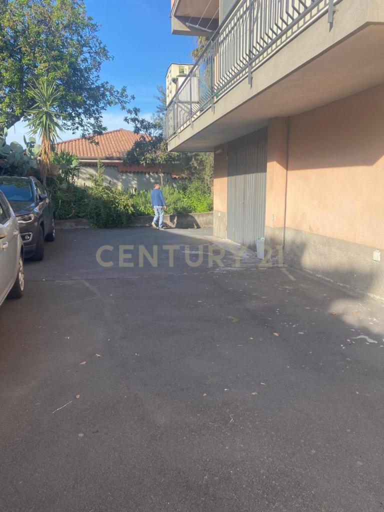 Vendita Monovano, San Giovanni la Punta foto