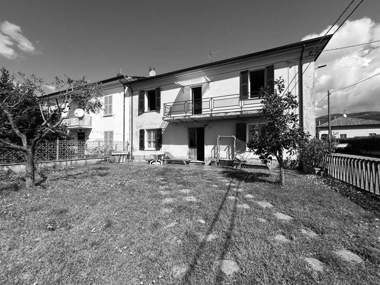 Vendita Multivani, Castelnuovo Magra foto