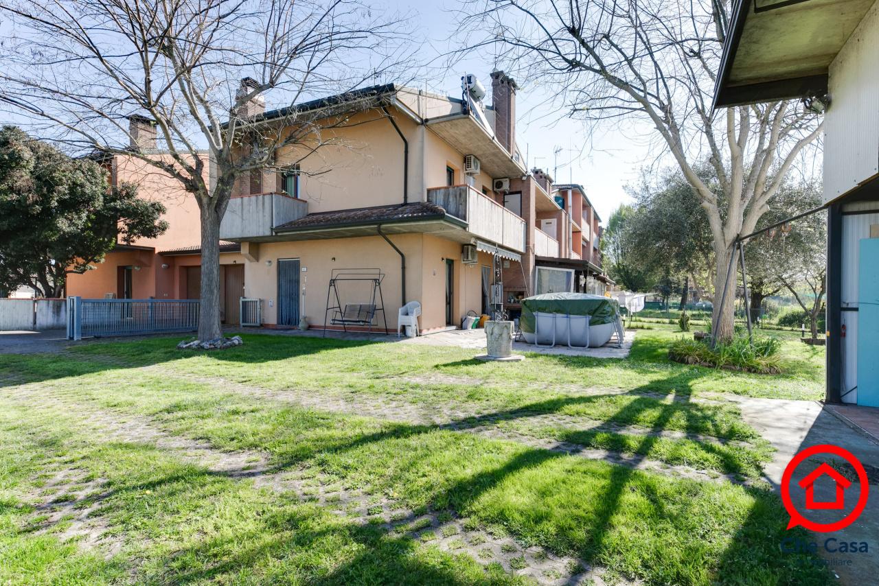 appartamento in vendita a Cesena in zona Pievesestina