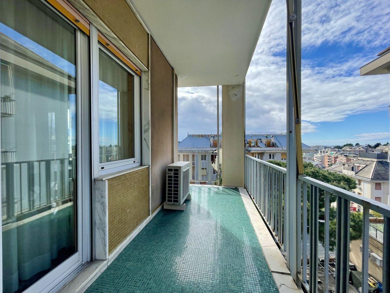 Affitto Multivani, Genova foto