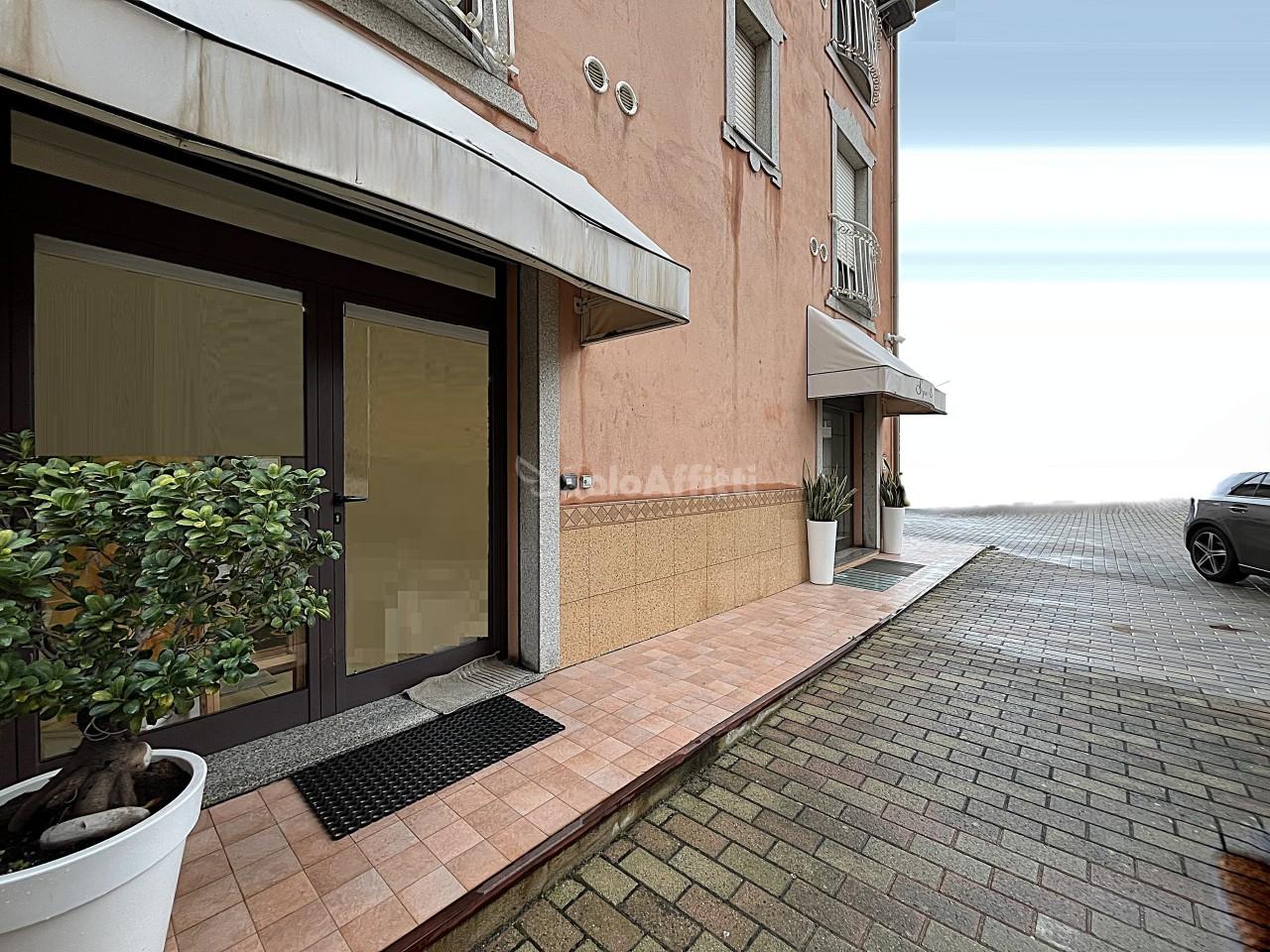 Affitto 3 vetrine, Catanzaro foto