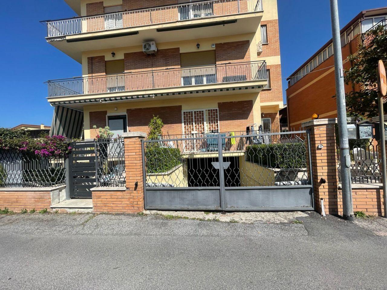 Affitto Garage , Guidonia Montecelio foto