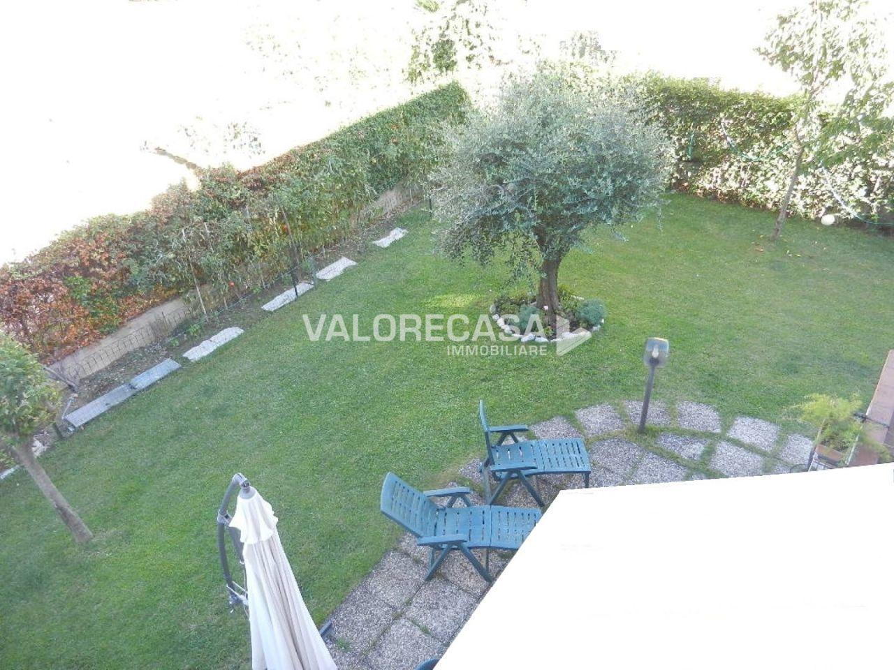 Vendita Multivani, Carrara foto