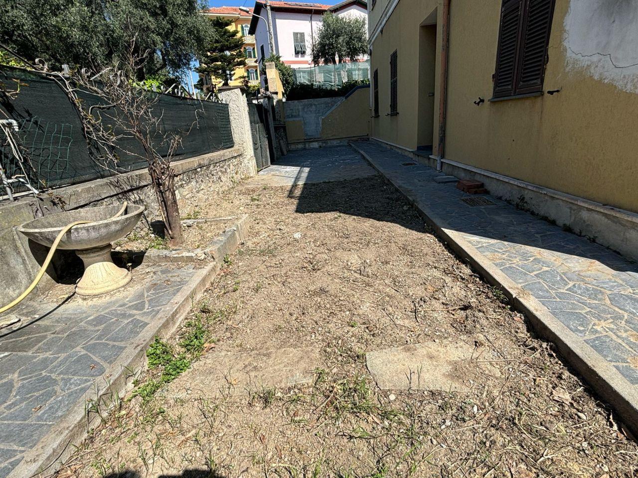 Vendita Pentavani, Imperia foto