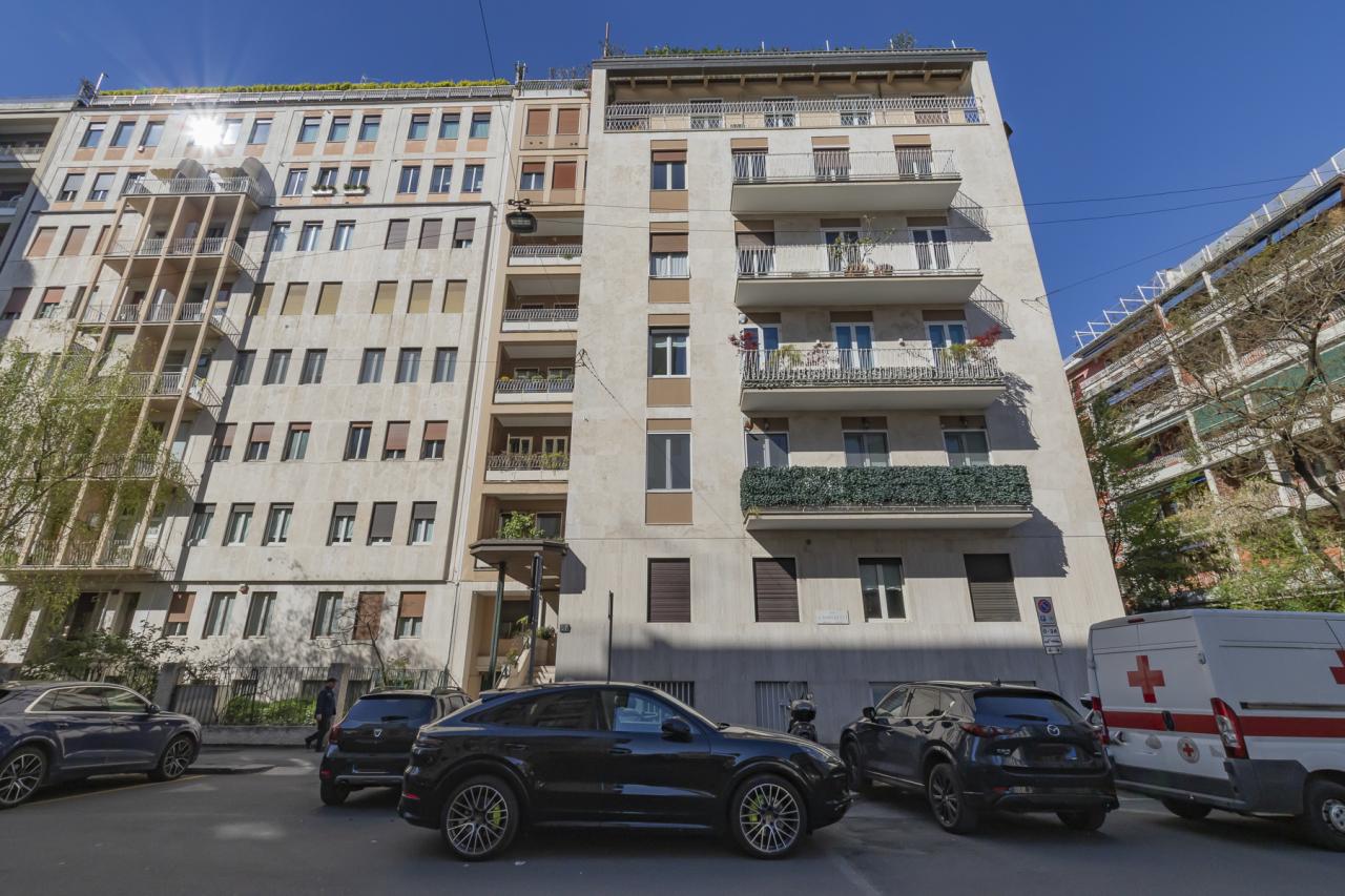 Vendita Eptavani, Milano foto