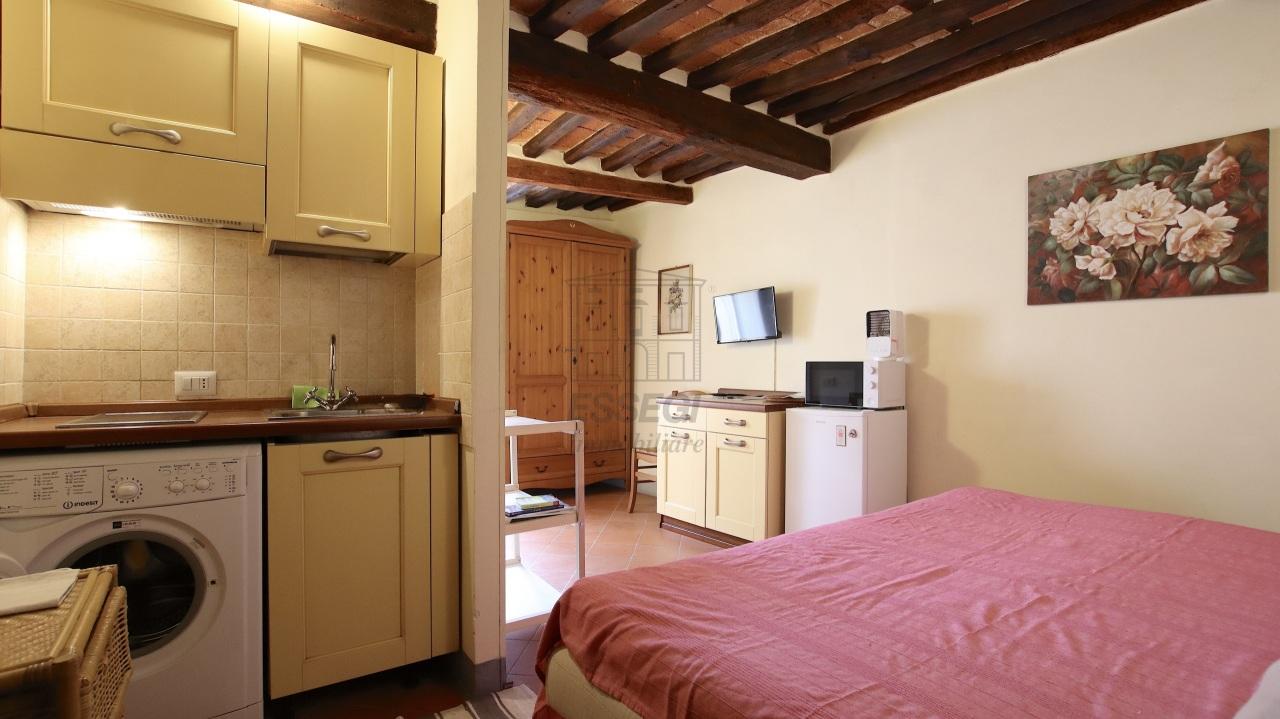 Vendita Monovano, Lucca foto