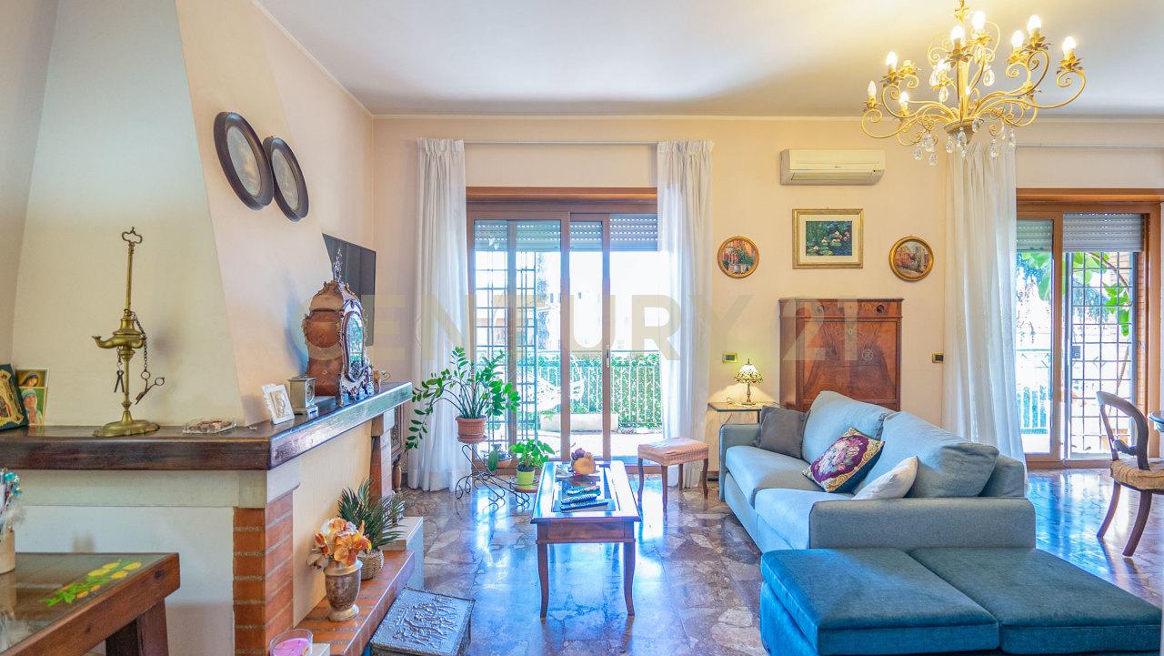 Vendita Pentavani, Roma foto