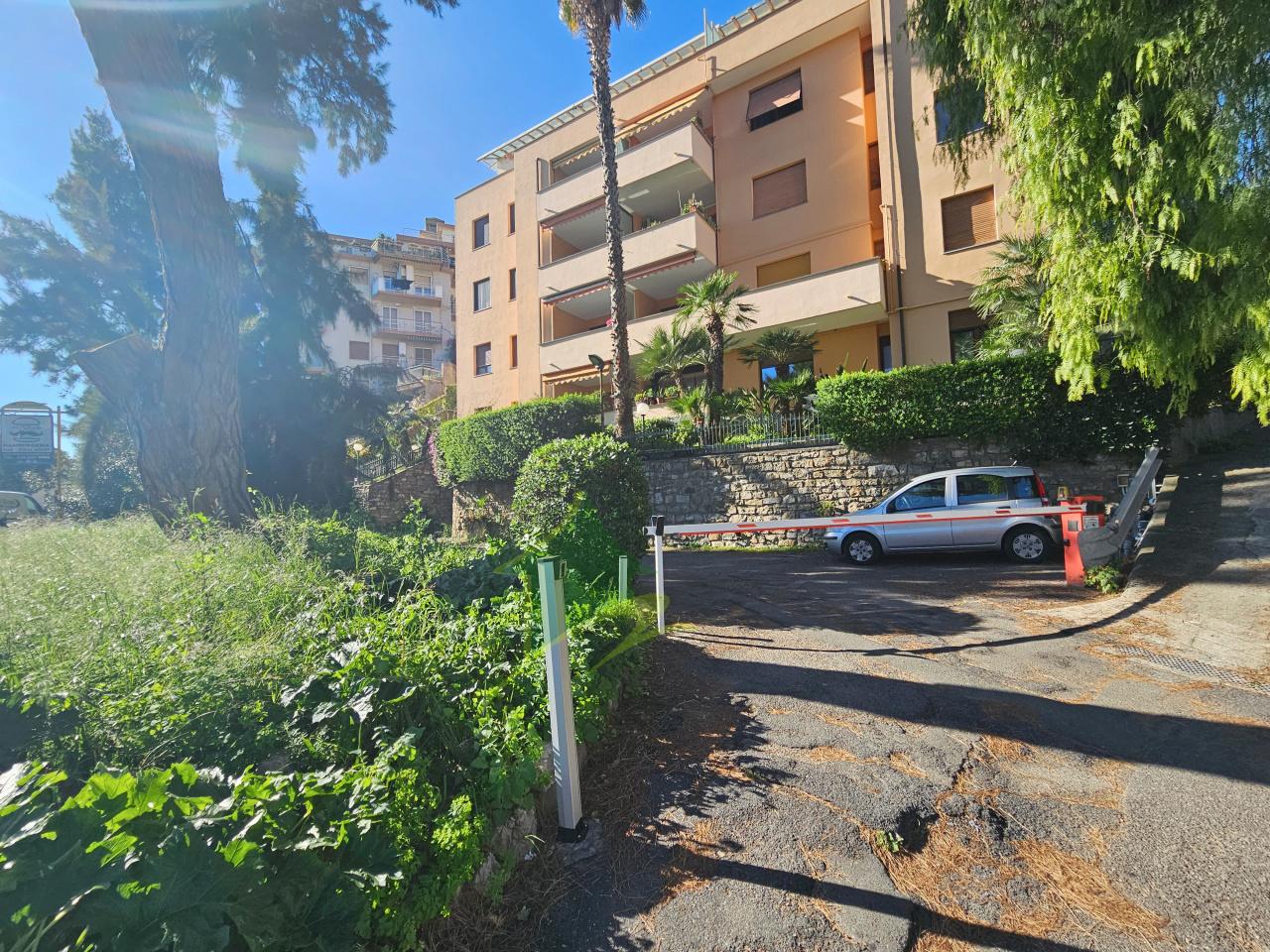 Vendita Trivani, Sanremo foto