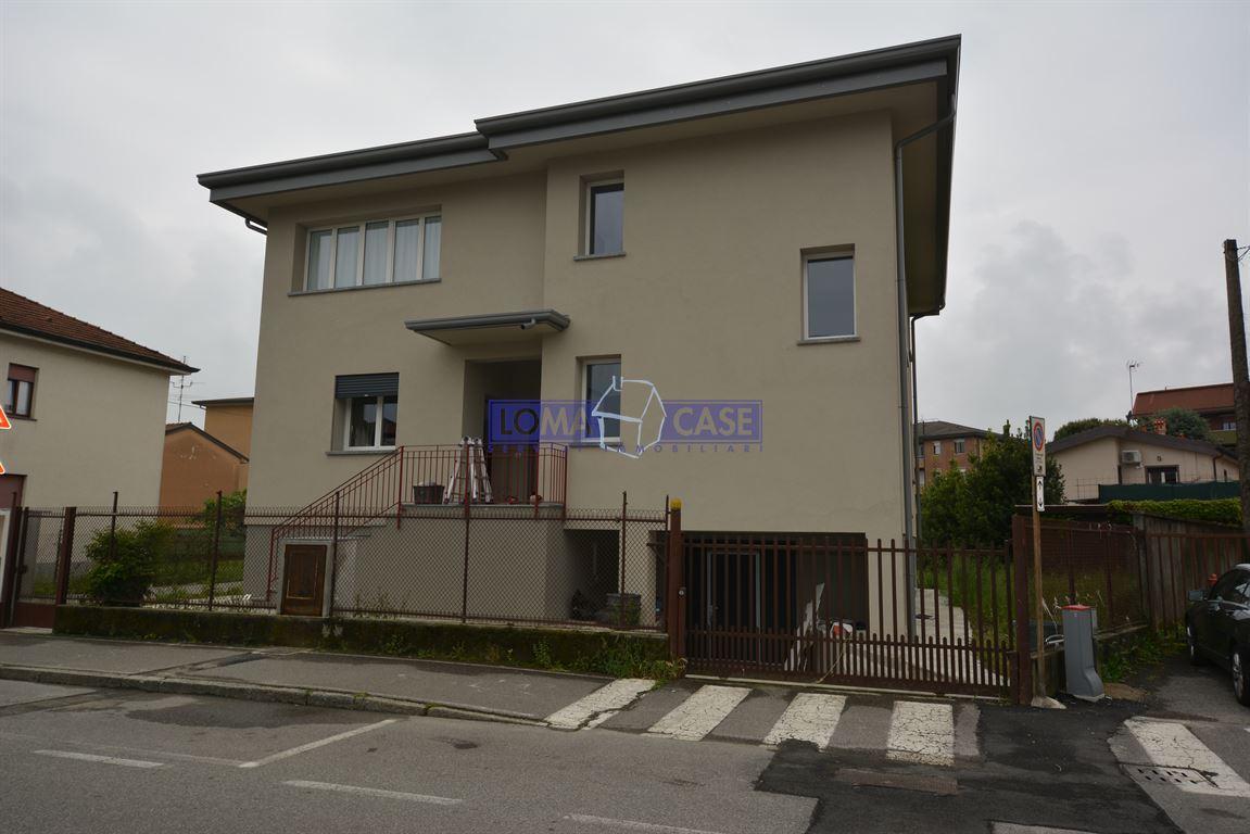 Affitto Magazzino, Lomagna foto