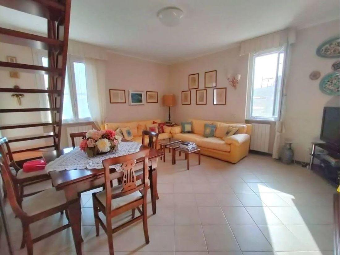 Vendita Pentavani, Ameglia foto