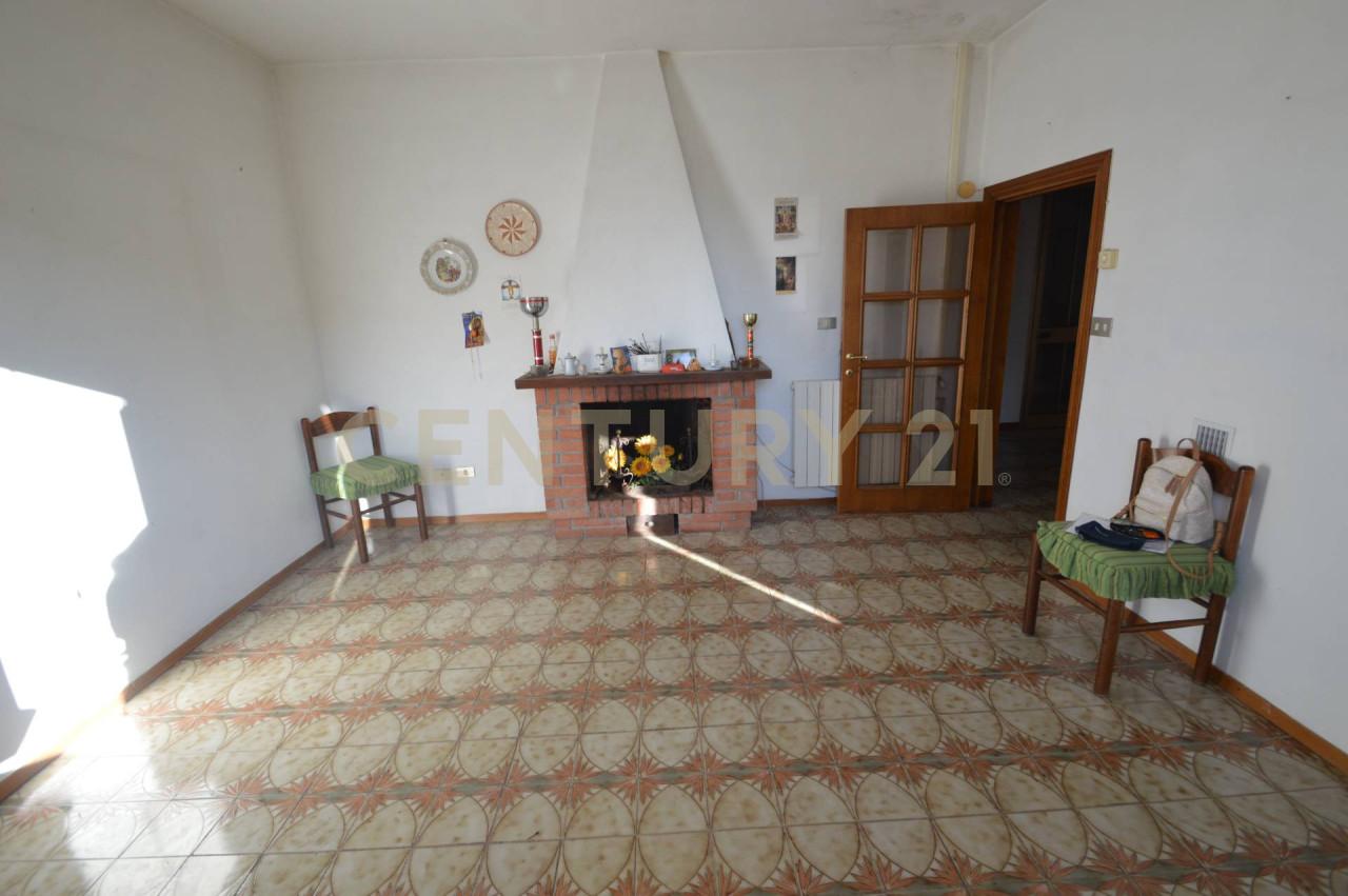 Vendita Pentavani, Semproniano foto