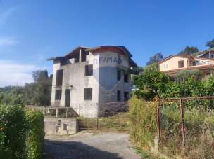 Vendita Multivani, Massarosa
