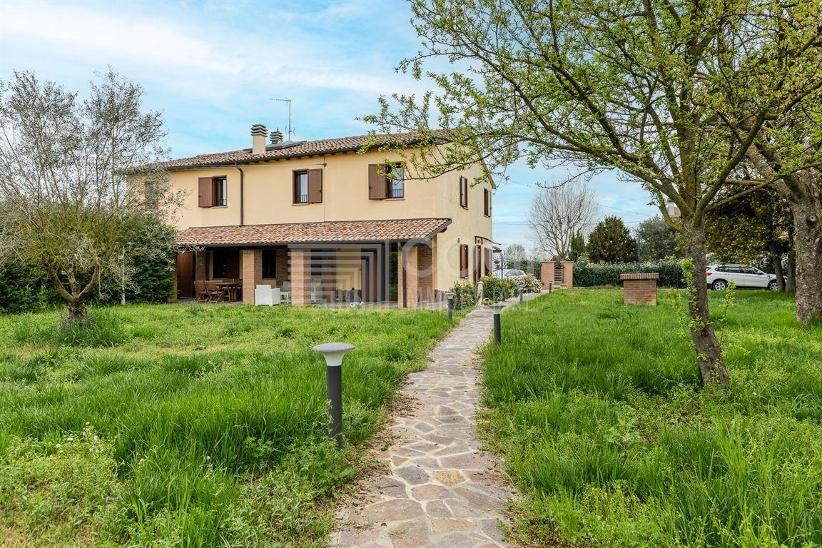 Vendita Casa Indipendente, Castel Bolognese foto