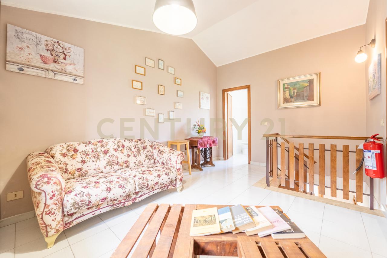 Vendita Trivani, Serrone foto