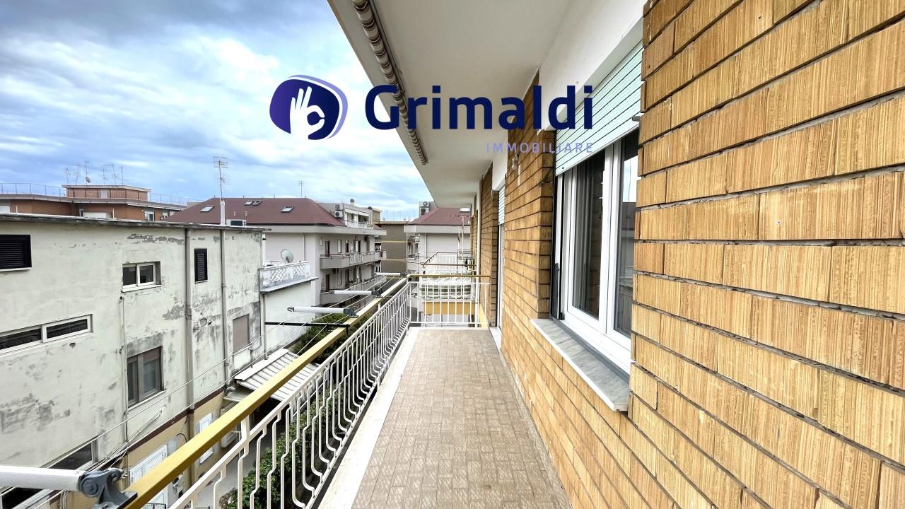 Vendita Trivani, Formia foto