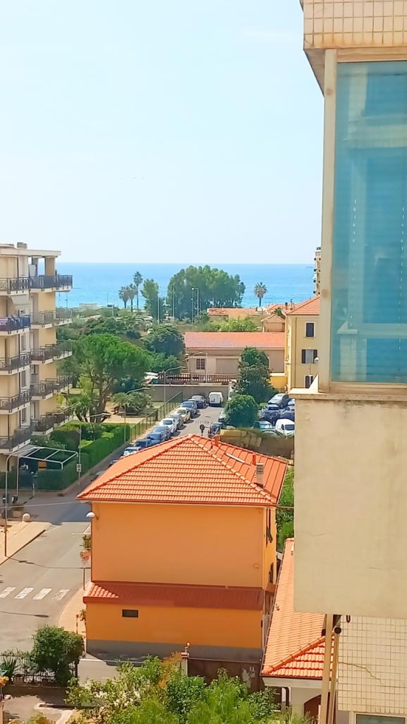 Vendita Trivani, Taggia foto