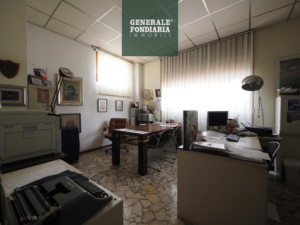 Vendita Negozio, La Spezia foto