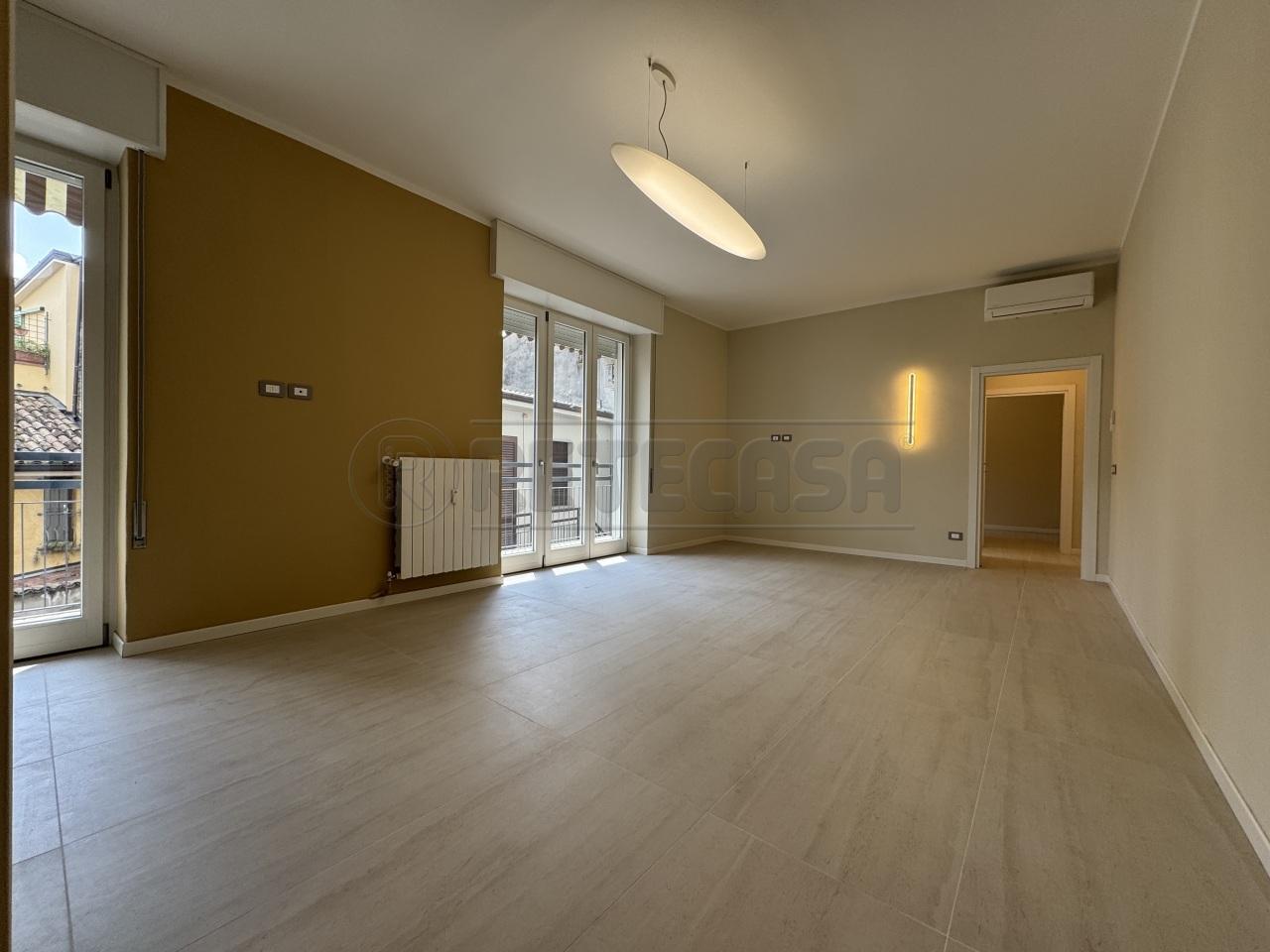 Vendita Trivani, Crema foto