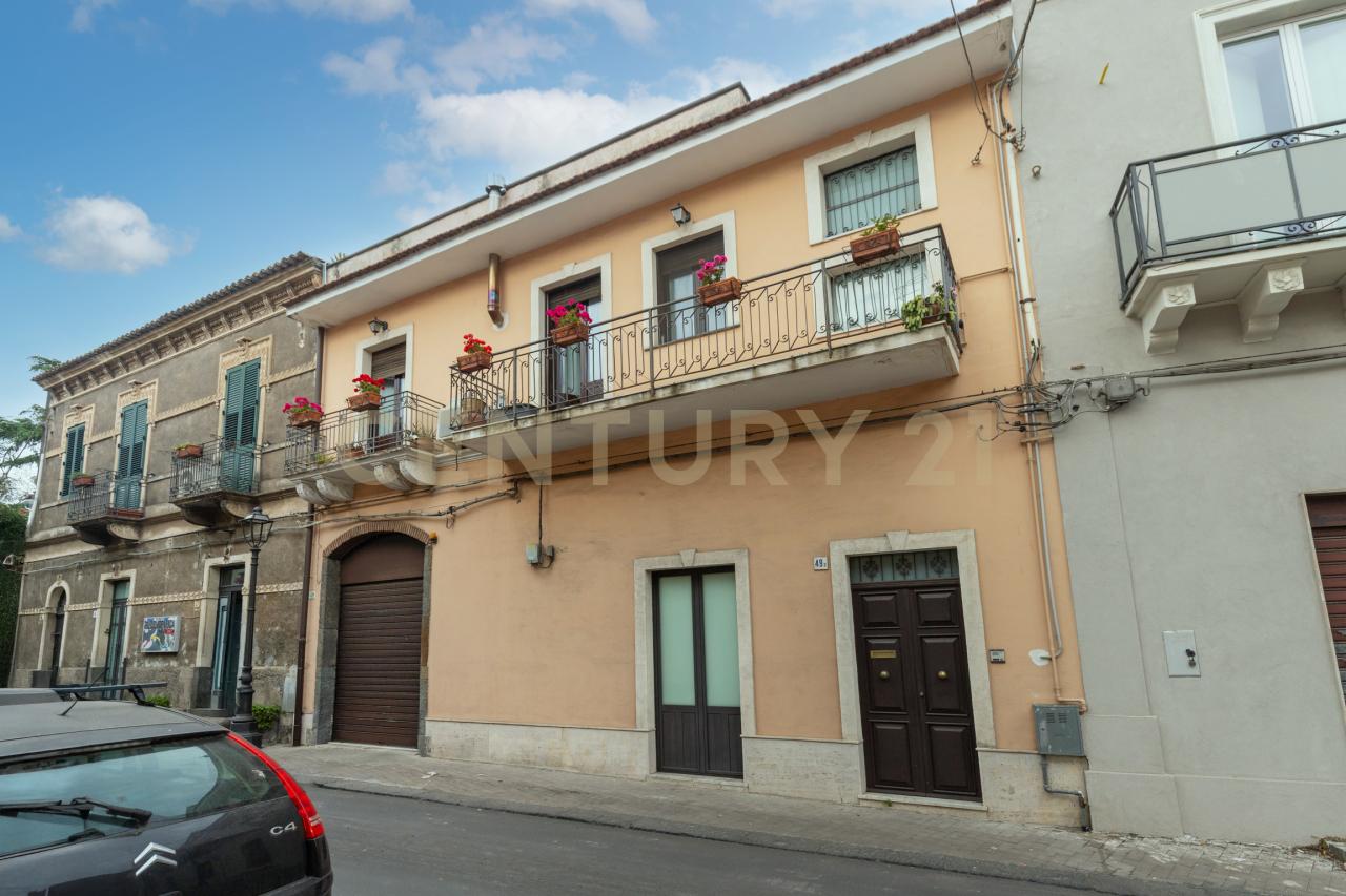Vendita Quadrivani, Aci Sant'Antonio foto