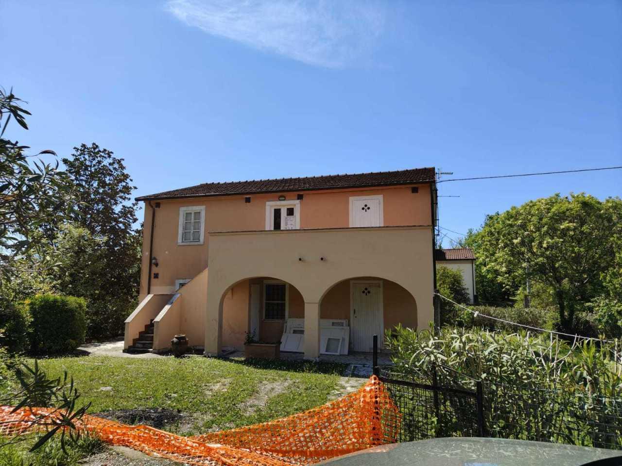 Vendita Quadrivani, Castelnuovo Magra foto