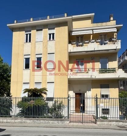 Vendita Multivani, Chiavari foto