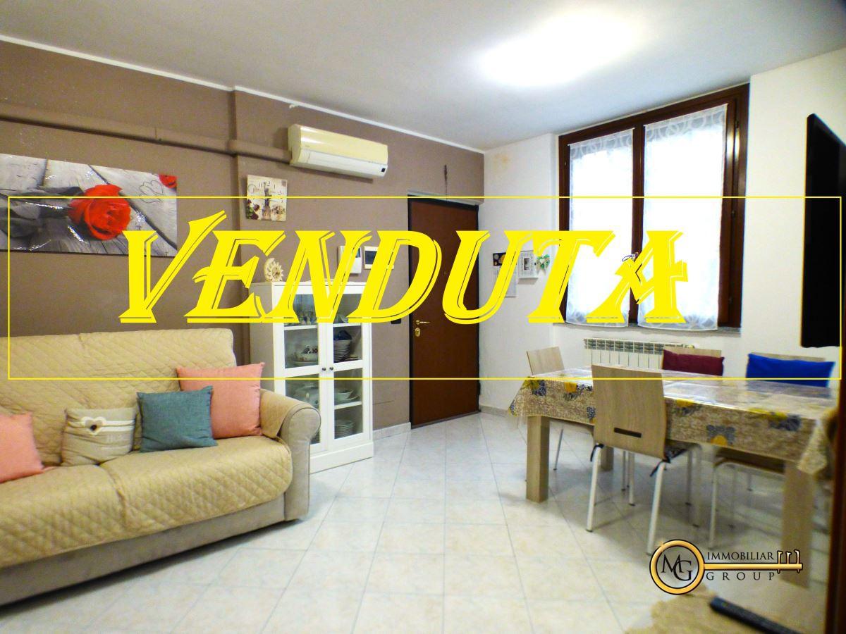 Vendita Trivani, Vignate foto