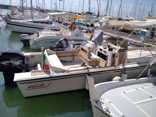 Boston whaler Outrage 25 Benzina 1983 Usata, Milano foto
