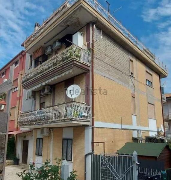 Vendita Pentavani, Roma foto