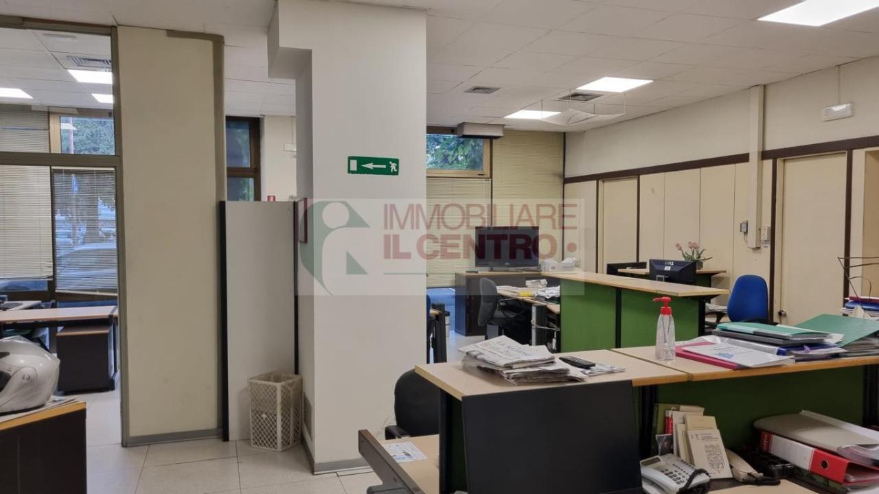 Vendita Negozio, La Spezia foto